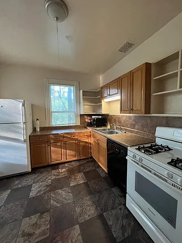 115 Giles Street Photo 1