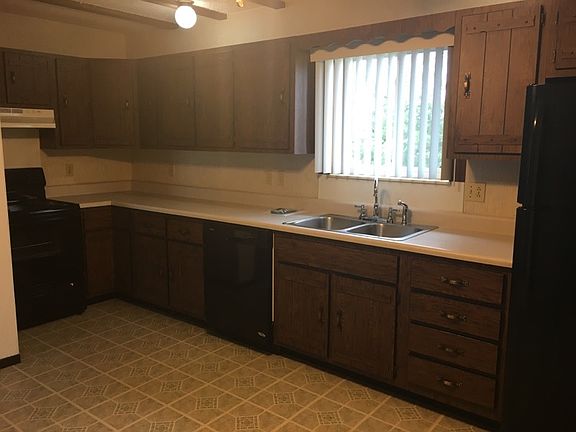 4th image of 1 Milford Dr APT D