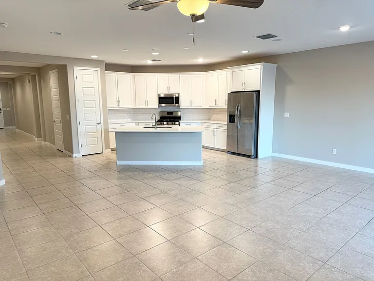 19624 W Badgett Ln — Photo 25