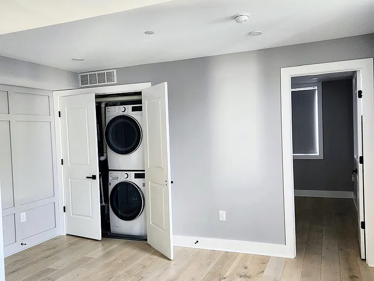 1915 H St NE #3 — Photo 11