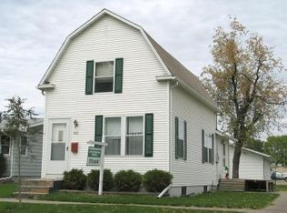 1812 12th Ave N, Grand Forks, ND 58203