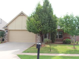 16208 Snowy Owl Dr, Edmond, OK 73013