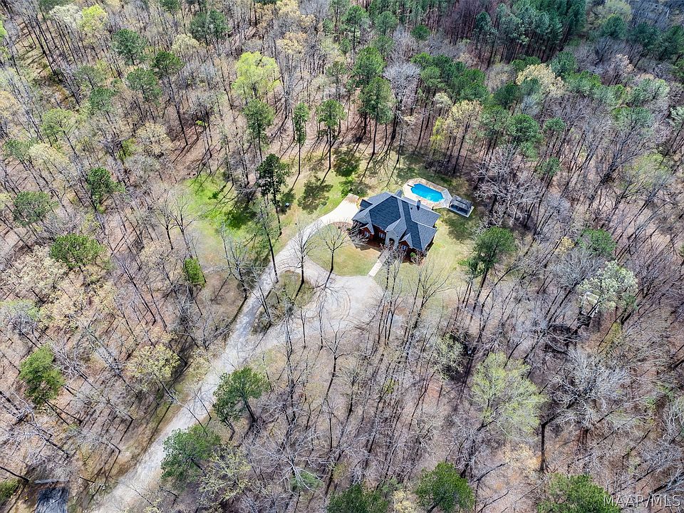 1st image of 200 Hickory Ln