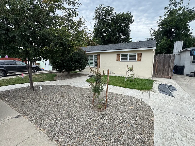 1120 Allen Dr — Photo 21