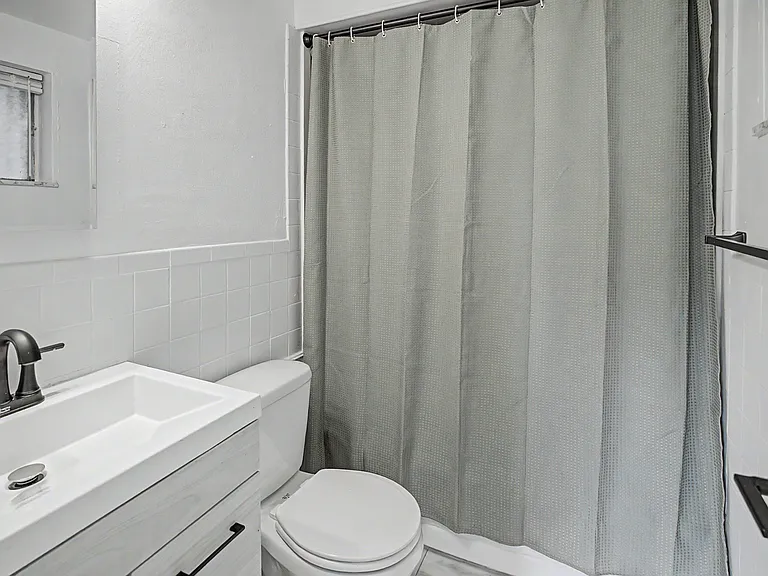 333 N Ellis St #E — Photo 8