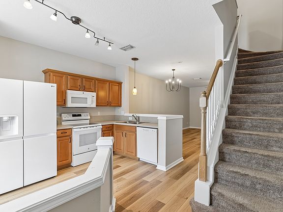 3rd image of 3529 Lone Tree Ln