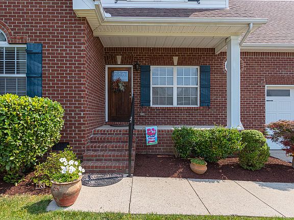 4th image of 3622 Geneva Dr