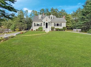 190 Hobbs Rd, Pelham, NH 03076