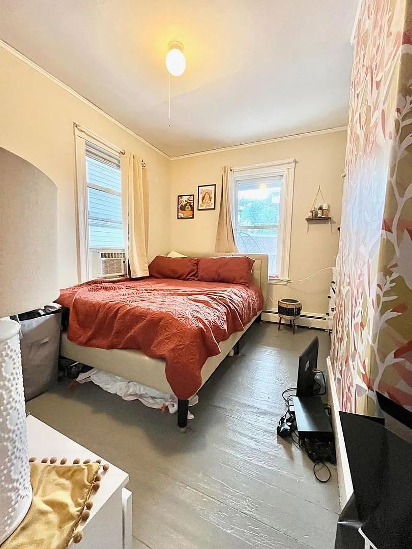 Brookline Home — Photo 3