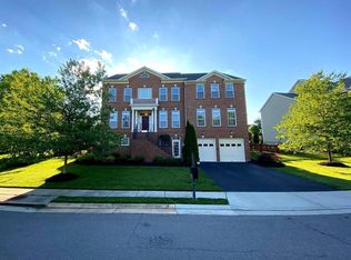 21337 Glebe View Dr, Ashburn, VA 20148
