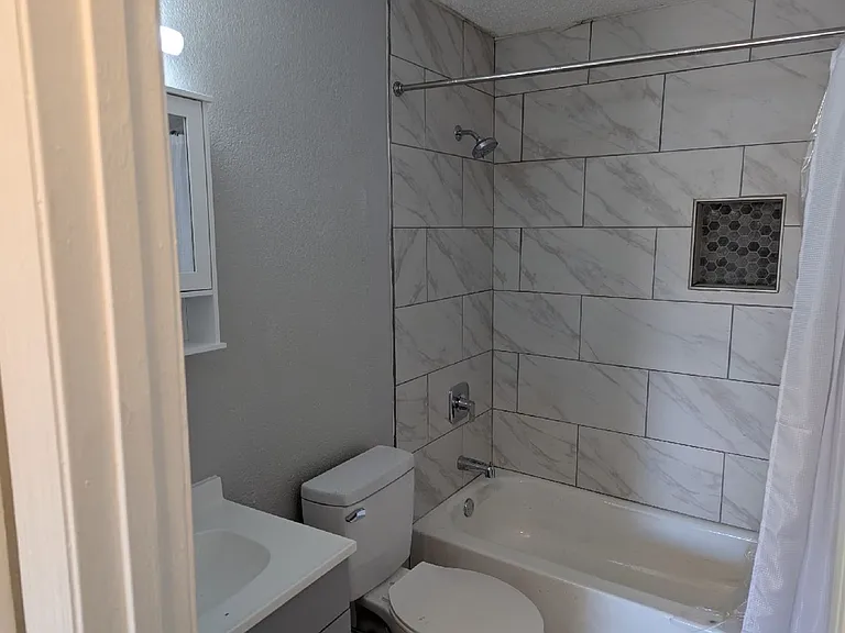 5607 20th St W — Photo 20