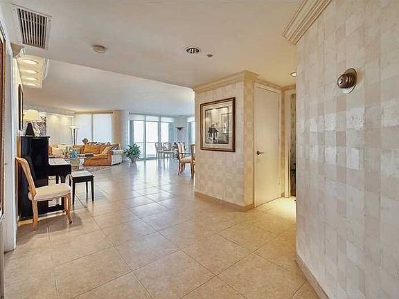 4th image of 7000 Island Blvd APT 1904