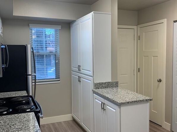 1274 E Vine Gate Dr #130