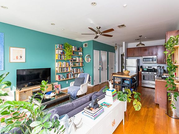 3rd image of 961 Bergen St APT 5