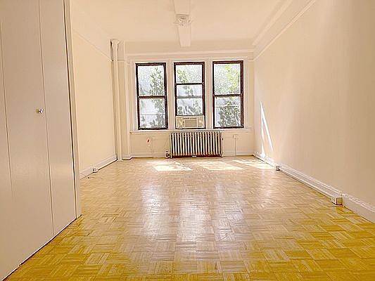 1st image of 42 W 72nd St #4D