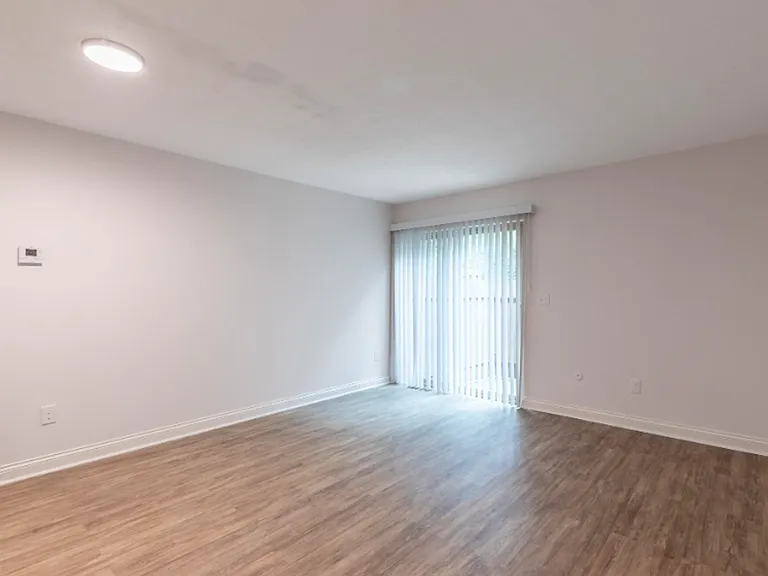 Rocky Creek Townhouse Apartments — Photo 5