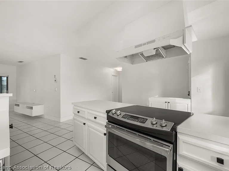 3407 Divot Rd — Photo 17