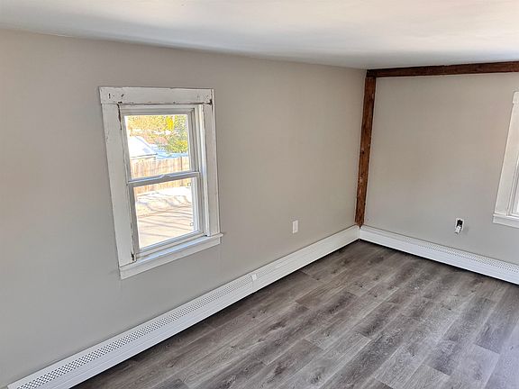 3rd image of 81 Stark Avenue