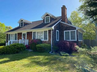 855 Walnut Ave, Bohemia, NY 11716