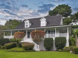 151 Live Oak Ln, Georgetown, SC 29440