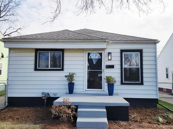 576 Markle Ave, Pontiac, MI 48340