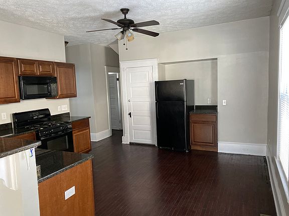 5th image of 1734 Corning Ave Floor 1