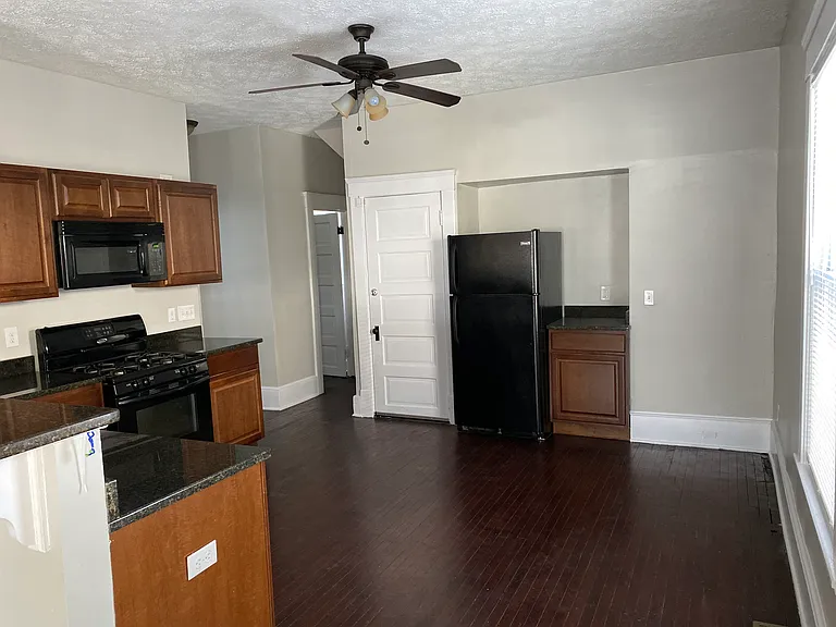 1734 Corning Ave #1 — Photo 5