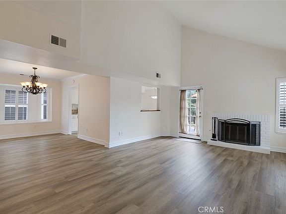 3rd image of 1820 Suntree Ln