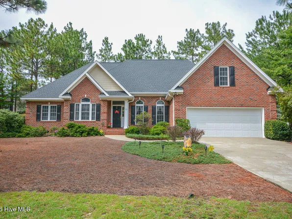 13 Deerwood Lane Pinehurst #6, Pinehurst, NC 28374
