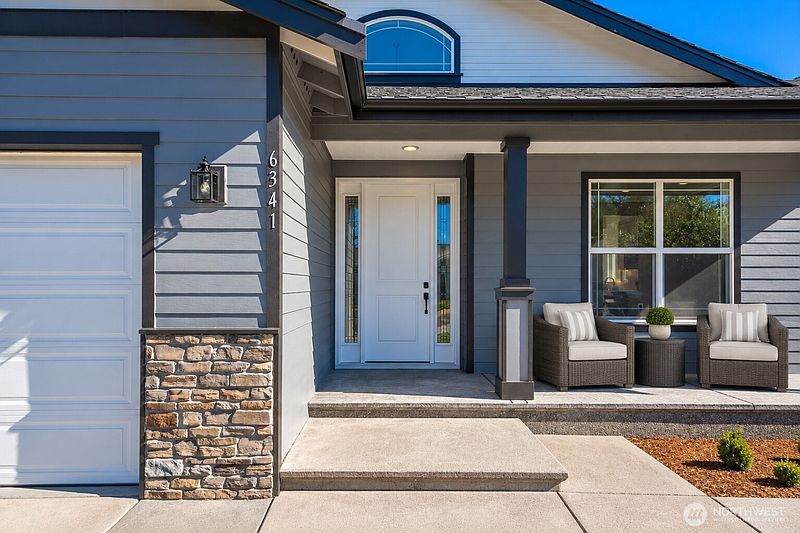 4th image of 6341 53rd Avenue W