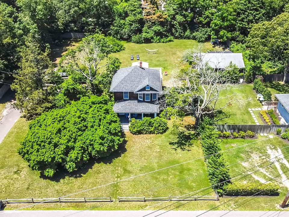 340 Old Country Rd, Eastport, NY 11941 MLS 3412596 Zillow