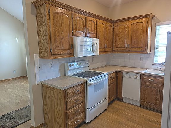 5th image of 2132 N 83rd Ter