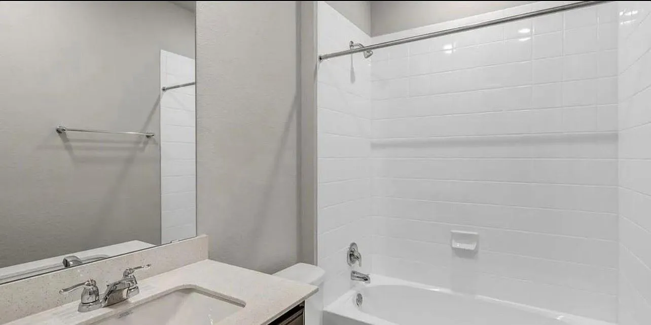 4 bed, 2.0 bath, 1612 sqft, $2,100 — Photo 4