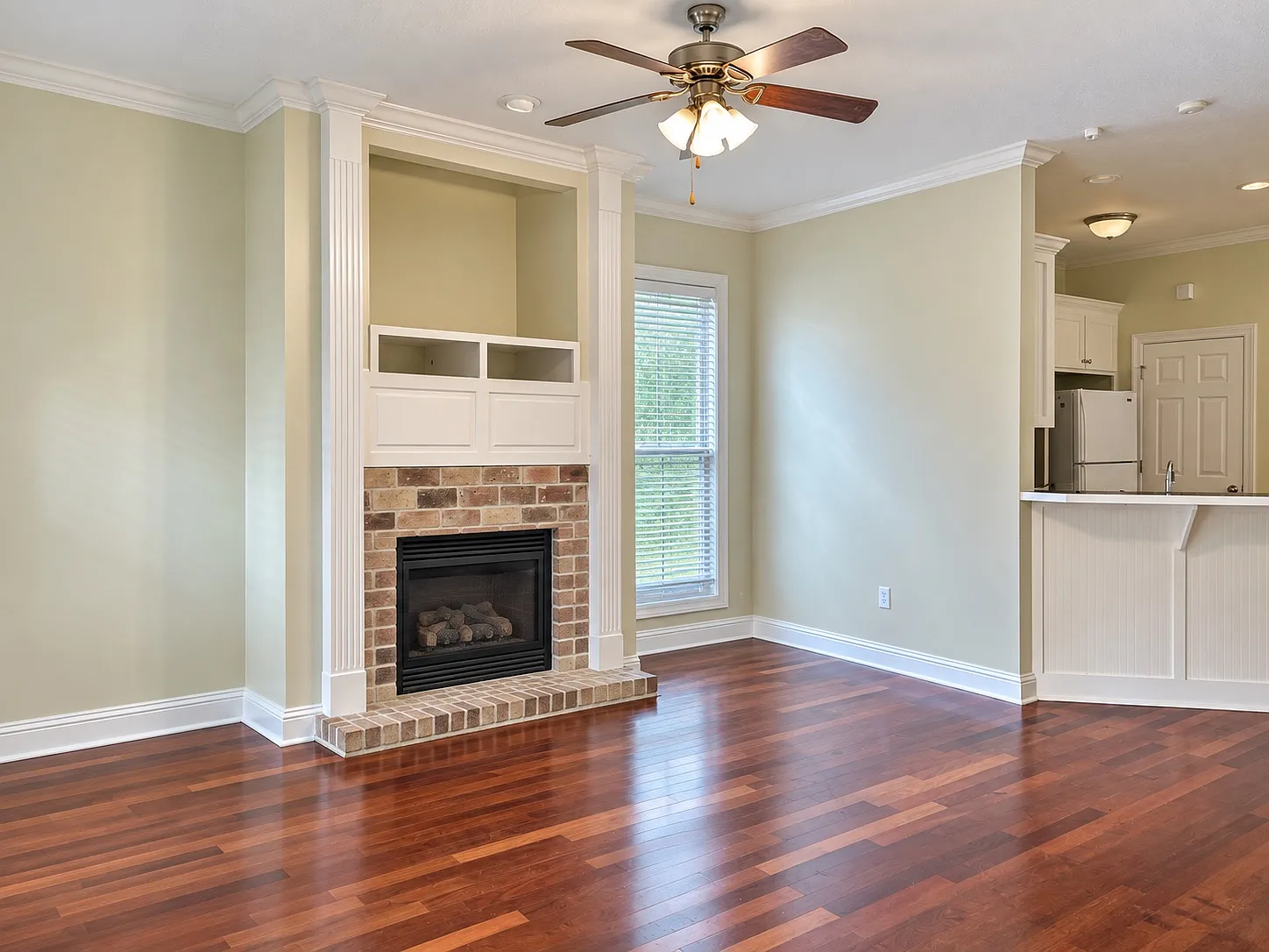 3 bed, 1339 sqft, $1,650 — Photo 3