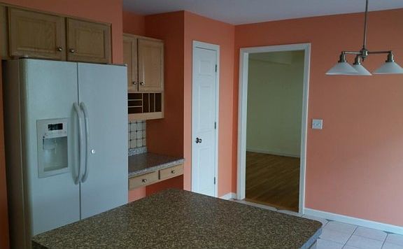 5th image of 125 Bismark St