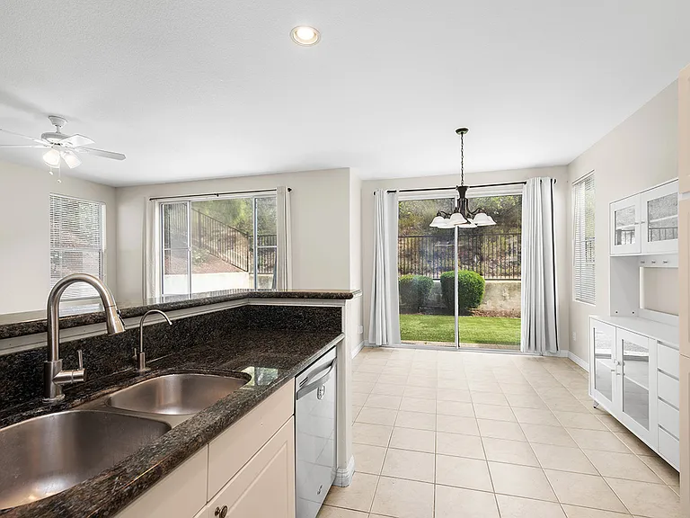 11237 Carmel Creek Rd #5 — Photo 18