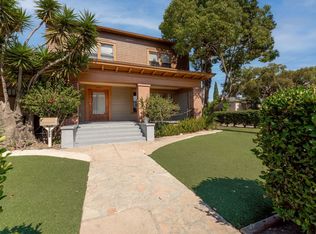 2832 Menlo Ave, Los Angeles, CA 90007
