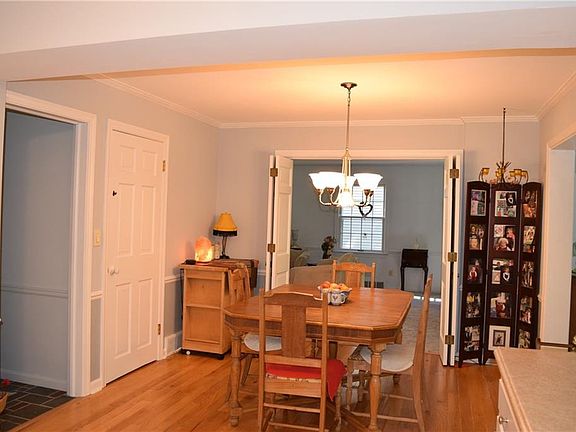5th image of 950 Elywood Dr