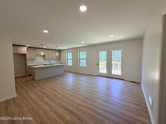 4th image of 521 Braden Way