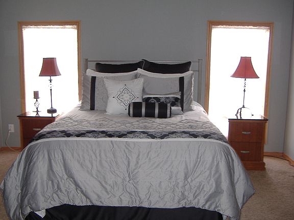 5th image of 2782 Petoskey Way