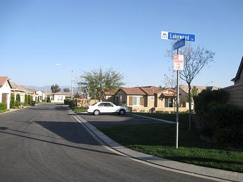 4th image of 262 Lakewood Ln