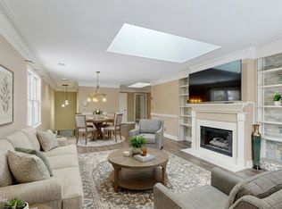 3715 Hurstbourne Ridge Blvd, Louisville, KY 40299