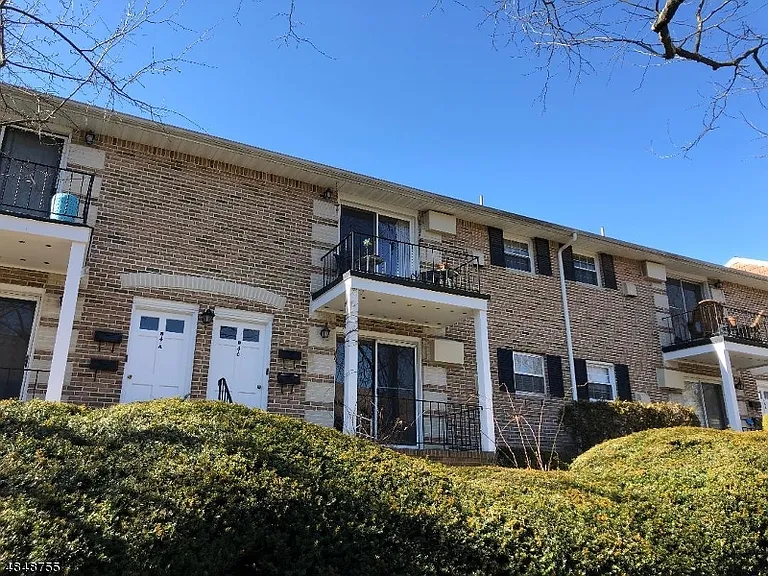 320 S 4c C Morristown Town Town #C — Photo 2