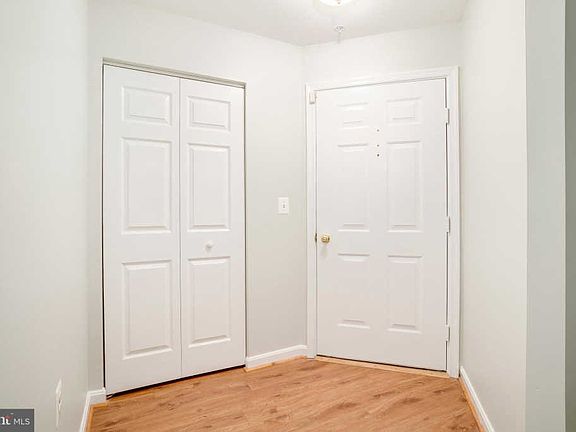 3rd image of 1702 Rich Way Unit 1D