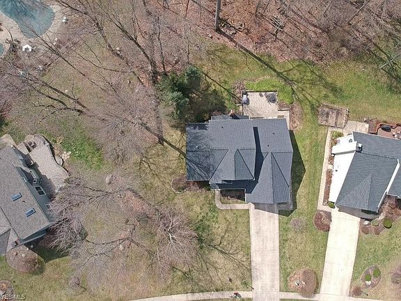 5th image of 8840 Eaton Dr