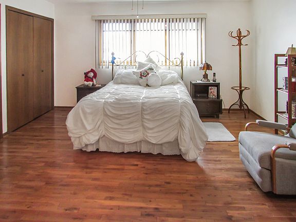 4th image of 17951 Iowa Ct #180