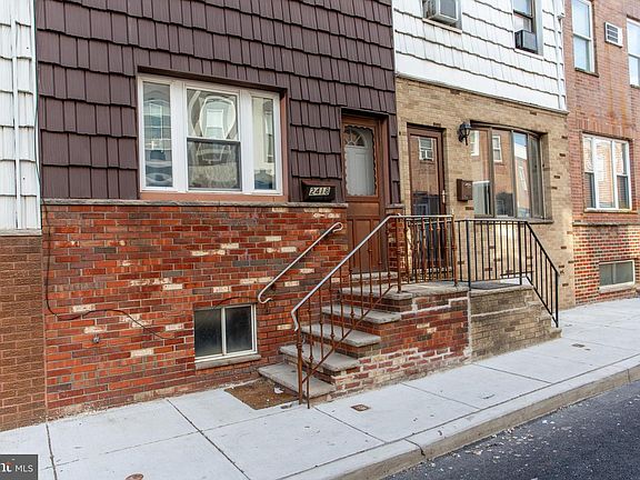 2nd image of 2418 S Alder St