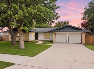 102 Charing Cross Ln, San Antonio, TX 78227