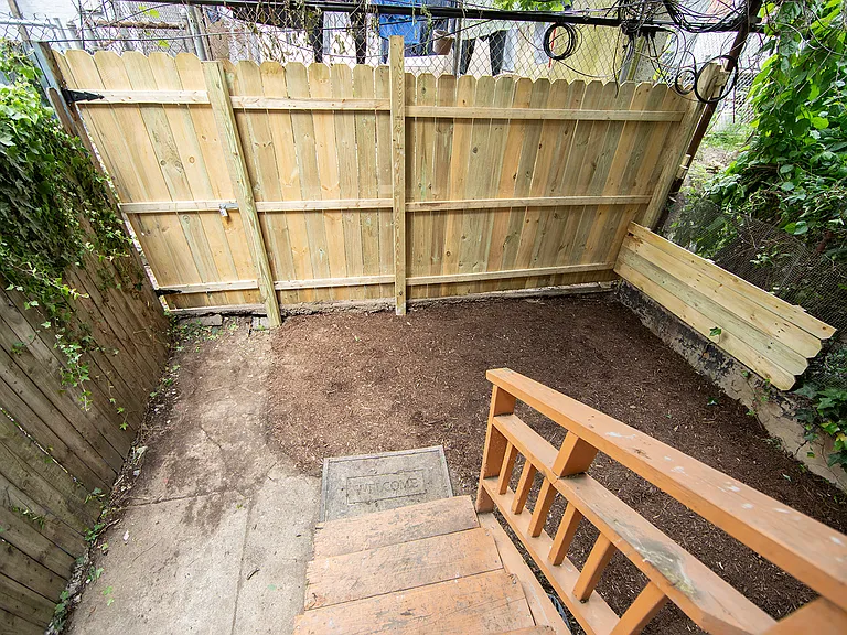 1227 S Greylock St — Photo 17