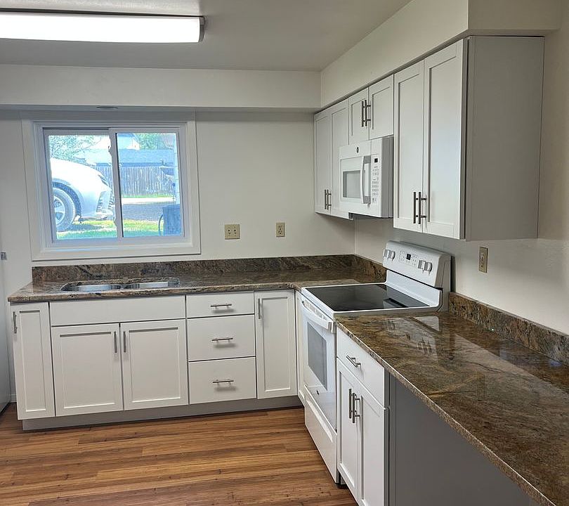 1st image of 603 N Main St